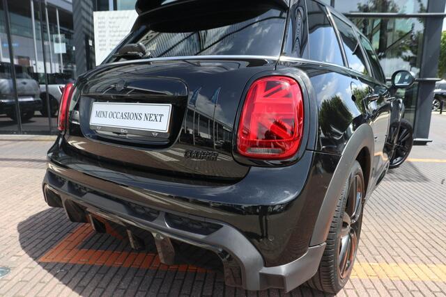 Mini MINI 5-deurs 1.5 John Cooper Works | achteruitrijcamera | Adaptive Cruise Control | Panoramadak