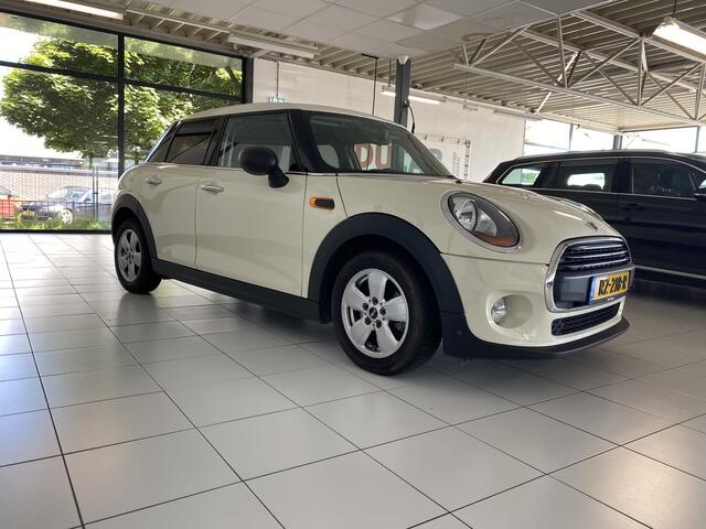 Mini ONE Mini 1.5 Business 5 Drs / Airco