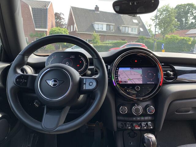 Mini ONE Mini 1.5 First edition, Navi & CarPlay | Led