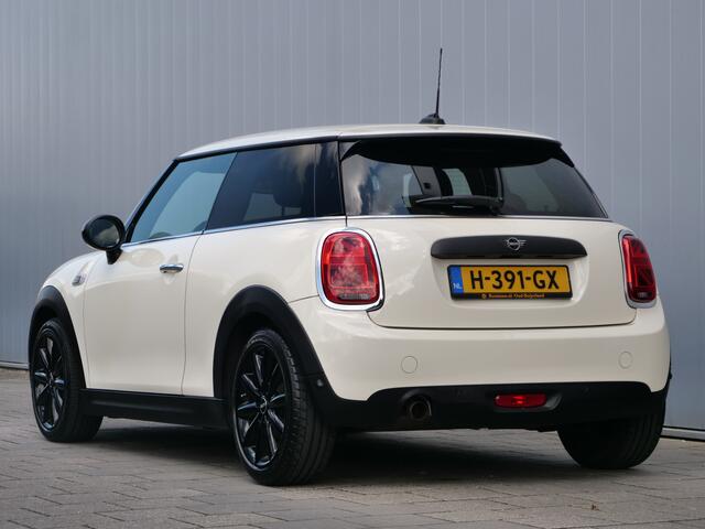 Mini ONE Mini 1.5 102pk Chili Climate / 17 inch / Parkeersensor / Stoelverwarming