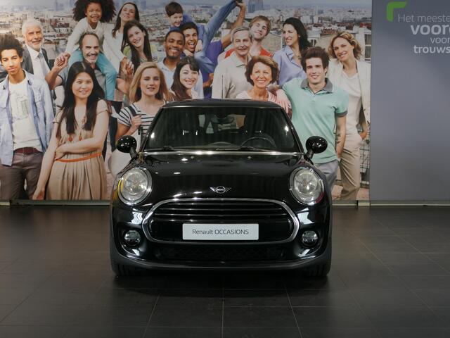 Mini ONE Mini 1.2 Chili *120 PK!* - Vraag naar de beschikbaarheid - Union Jack achterlichten, Cooper-S uitlaat en achterbumper!