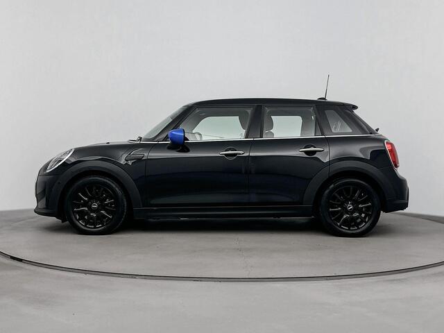 Mini ONE Mini 1.5 102Pk | Navigatie | Draadloze Apple & Android Carplay | Parkeersensoren Voor & Achter | Elektrische Ramen | Climate Control | Voorruit Verwarming | Cruise Control & Snelheidbegrenzer |