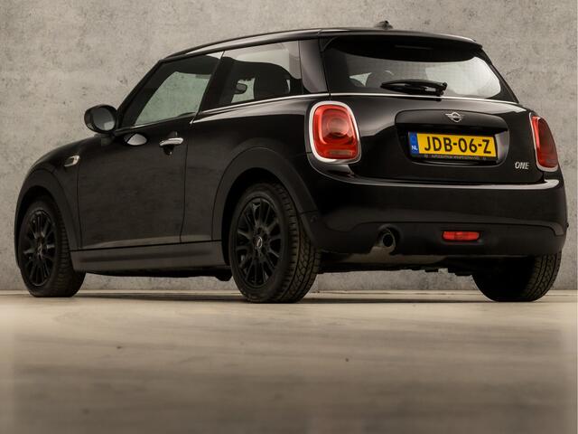 Mini ONE Mini 1.5 Sport (NAVIGATIE, CLIMATE, STOELVERWARMING, LM VELGEN, SPORTSTOELEN, PARKEERSENSOREN, CRUISE, NIEUWE APK, NIEUWSTAAT)