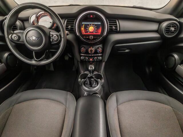 Mini ONE Mini 1.5 Sport (NAVIGATIE, CLIMATE, STOELVERWARMING, LM VELGEN, SPORTSTOELEN, PARKEERSENSOREN, CRUISE, NIEUWE APK, NIEUWSTAAT)