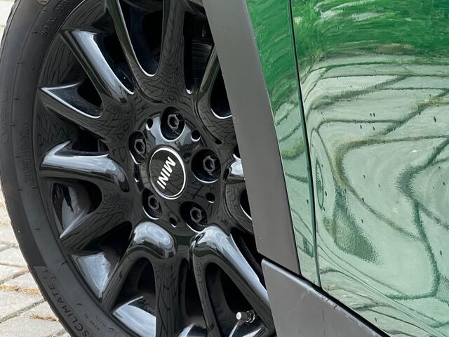 Mini ONE Mini 1.5 MINI Chili Turbo 102 PK / Airco / Navigatie / Apple CarPlay / Leder Sport Int / 16"Black Spoke Velg / Park Sensors / LED / All Black Pack / 1e Eigenaar!