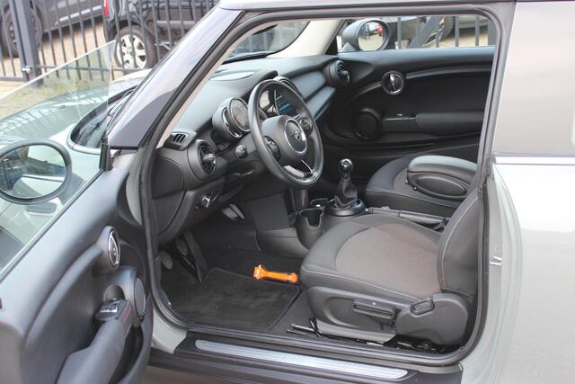 Mini ONE Mini 1.5 First Salt, Navigatie!