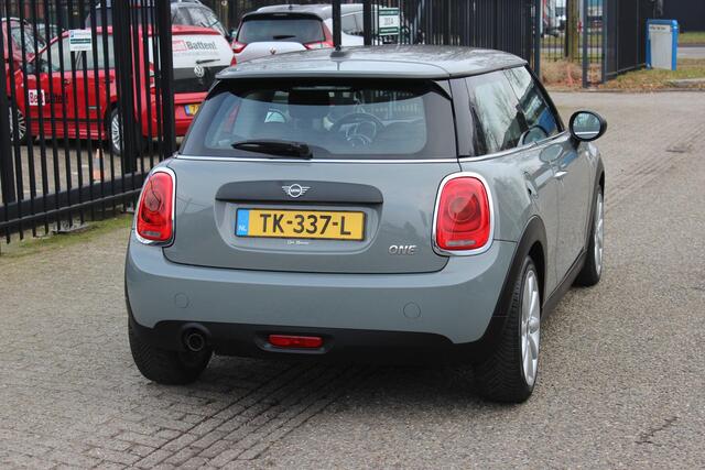 Mini ONE Mini 1.5 First Salt, Navigatie!