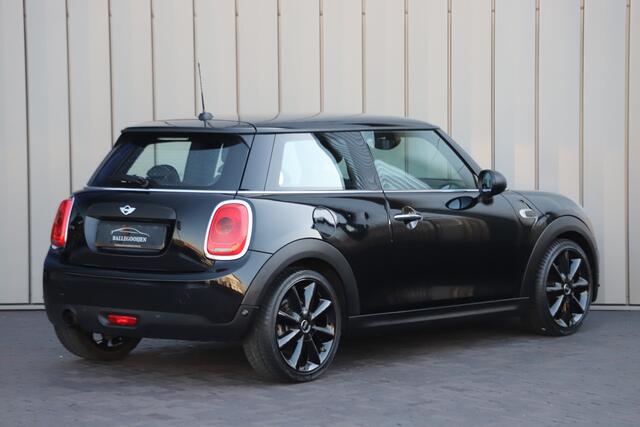 Mini ONE Mini 1.2 Chili Business | 102PK | Automaat | Stoelverwarming | Sfeerverlichting | Infotainment | Pdc | 2017.