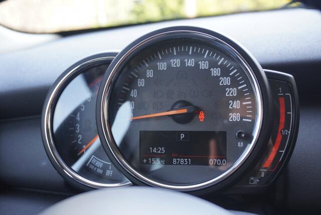 Mini ONE Mini 1.5 Pepper Automaat | 5-deurs | CarPlay | Keyless | Led | NA