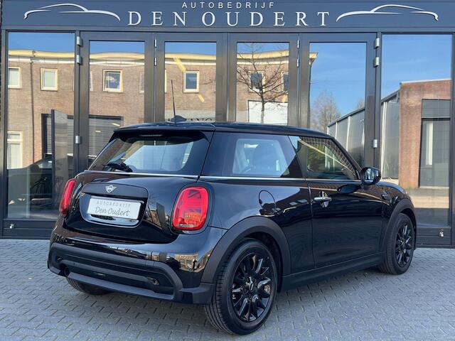 Mini ONE Mini 1.5 AUT / LED / KEYLESS / STOELVERWARMING FACELIFT 2022