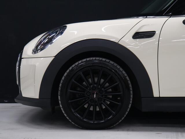 Mini ONE 3-Deurs 1.5 Business Edition [APPLE CARPLAY, JCW VELG, PARKEERSENSOR, SPORTSTOELEN, CRUISE CONTROL, NIEUWSTAAT]
