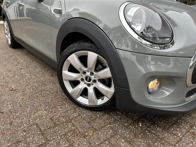 Mini ONE 5-Deurs 1.5 First Apple Carplay Navigatie PDC 18"