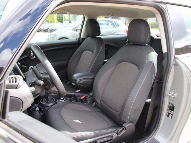 Mini ONE 3-Deurs 1.5 Essential Stoelvw, Camera, Carplay, Matrix FULL LED Zomeractie!