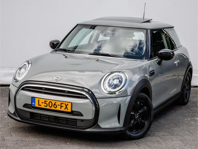 Mini ONE 3-Deurs 1.5 Essential Nieuw model!/ Panoramadak/ Navigatie/ Carplay/ Full led/ Airco