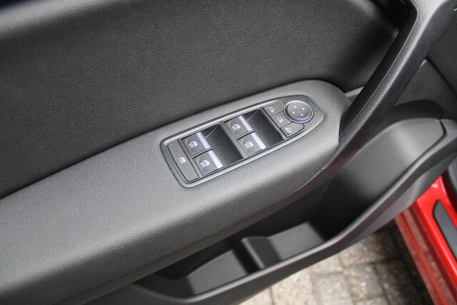 Mitsubishi ASX 1.6 HEV AT Instyle NIEUW! Google Navigatie, Park assist, Verw. voorruit, Harman Kardon Premium Audio, Schuifdak,