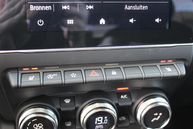Mitsubishi ASX 1.3 DI-T 7DCT First Edition / Korting ¤ 6.000,- / Rijklaarprijs ¤ 33.795,- / Direct leverbaar / 8 Jaar Fabrieksgarantie / Navigatie / Stoel en stuurverwarming / Nieuwe Auto /