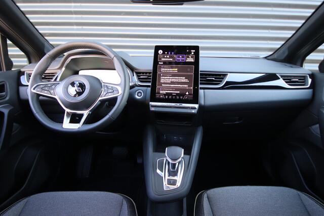 Mitsubishi ASX 1.6 HEV AT First Edition Two Tone, Navigatie