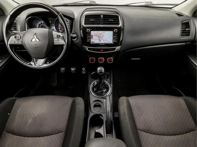 Mitsubishi ASX 1.6 Cleartec Intense (NAVIGATIE, CLIMATE, CAMERA, GETINT GLAS, KEYLESS, XENON, SPORTSTOELEN, BLUETOOTH, CRUISE, NIEUWE APK, NIEUWSTAAT)