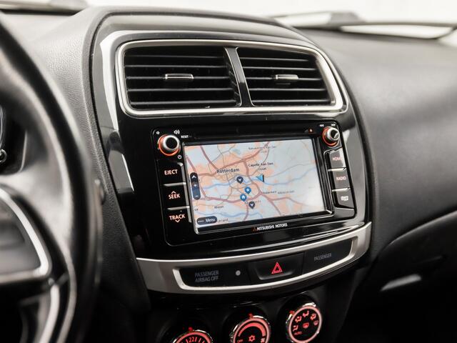 Mitsubishi ASX 1.6 Cleartec Intense (NAVIGATIE, CLIMATE, CAMERA, GETINT GLAS, KEYLESS, XENON, SPORTSTOELEN, BLUETOOTH, CRUISE, NIEUWE APK, NIEUWSTAAT)