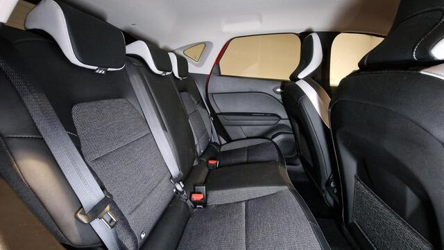 Mitsubishi ASX 1.6 HEV AT First Edition