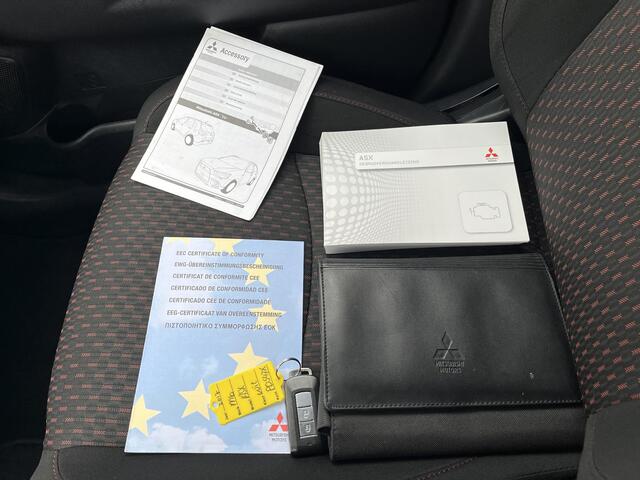 Mitsubishi ASX 1.6 Cleartec Connect Pro /Apple Carplay/Android Auto / Navi / Camera / Trekhaak / 18-LM / Clima /