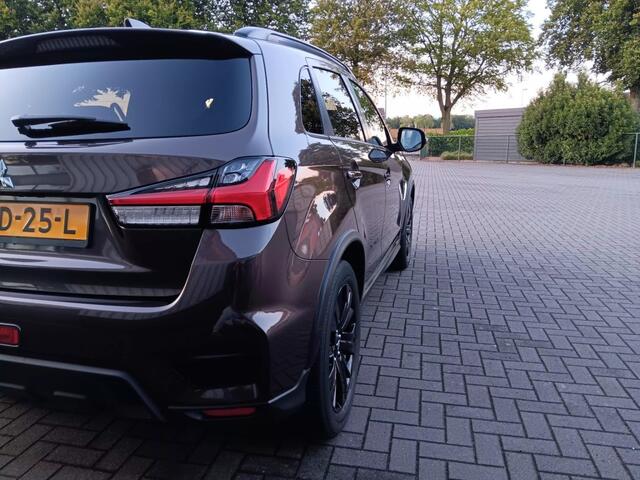 Mitsubishi ASX 2.0 Spirit+ 110kw Cruise/Clima Navi AUR-Camera 18 inch Stoelverw. Half stof/leer