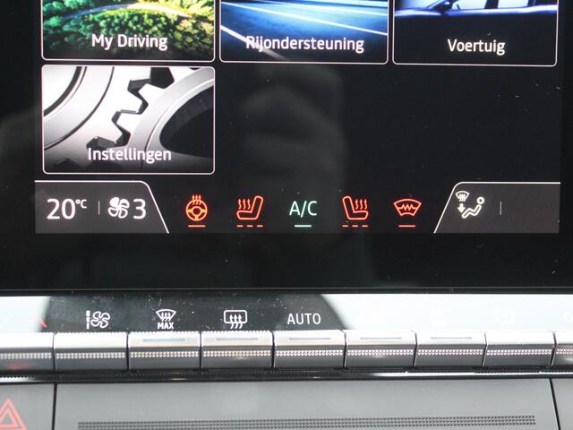 Mitsubishi ASX 1.8 HEV AT Instyle / ¤ 3.000,- Voordeel Op de Nieuwprijs / Prijs is rijklaar / Elektrisch Glazen- Schuif- en Kanteldak / Google Assistent / Stuurwiel- en Stoelverwarming voor / Adaptieve Cruise Control / Verwarmde Voorruit / Climate Control / Keyless Entr