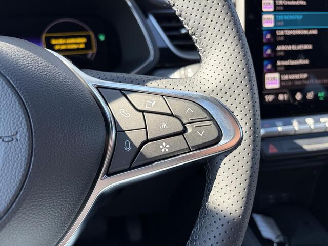 Mitsubishi ASX 1.8 HEV AT Executive / ¤ 3.000,- Voordeel Op de Nieuwprijs / Prijs is rijklaar / Apple Carplay/Android / Autovoorstoelen verwarmd / cruise control adaptief /