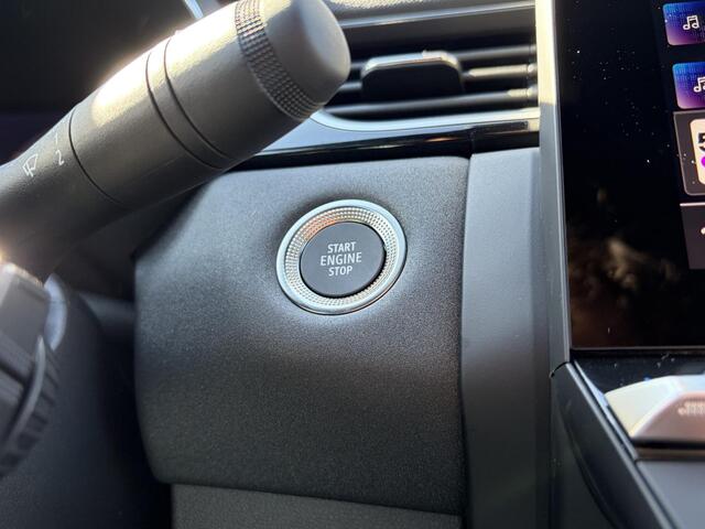 Mitsubishi ASX 1.8 HEV AT Executive / ¤ 3.000,- Voordeel Op de Nieuwprijs / Prijs is rijklaar / Apple Carplay/Android / Autovoorstoelen verwarmd / cruise control adaptief /