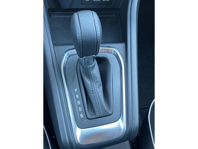Mitsubishi ASX 1.6 PHEV AT First Edition Navigatie, Climate Control, Adaptive Cruise Control, 18"Lm, Stoel/Stuurverwarming