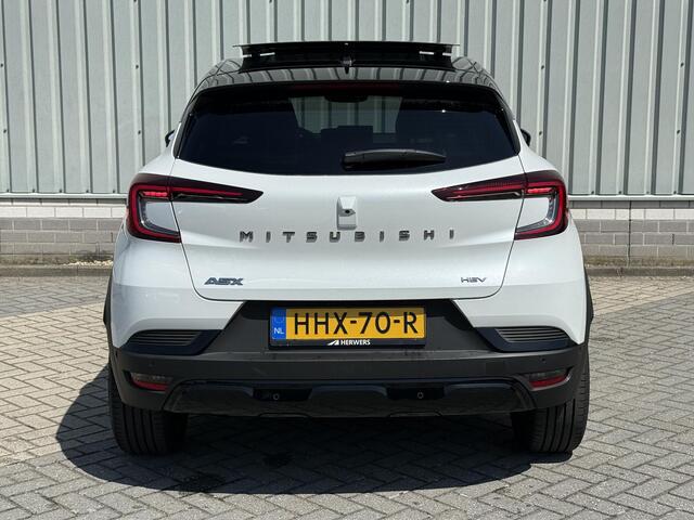Mitsubishi ASX 1.6 HEV AT Instyle / Schuif- Kanteldak / Lederen Bekleding / Harman Kardon Audio / Navigatie / Stoel & Stuurverwarming / Voorruitverwarming / 18" Lichtmetalen Velgen /