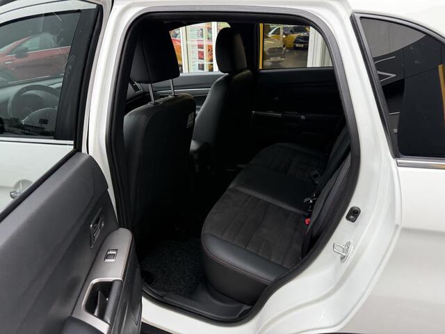 Mitsubishi ASX 2.0 Intense | NAP | Trekhaak | Stoelverwarming | Achteruitrijcamera | Climate Control |