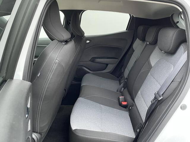 Mitsubishi COLT 1.6 HEV Intense / ¤2.500,- Registratiebonus / ¤25.990,- Rijklaarprijs / Nieuw Uit Voorraad Leverbaar / 8 Jaar Fabrieksgarantie /