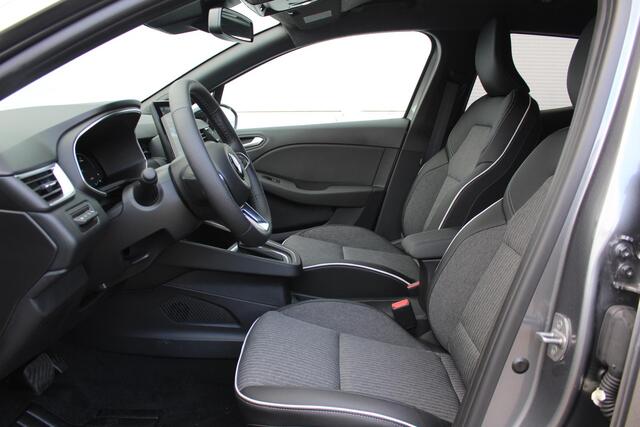 Mitsubishi COLT 1.6 HEV Instyle Hybrid / Korting ¤ 2.500,- / Rijklaarprijs ¤30.095,- / Direct leverbaar / Navigatie / Stuurwielverwarming / Stoelverwarming voor / 8 Jaar Fabrieksgarantie /