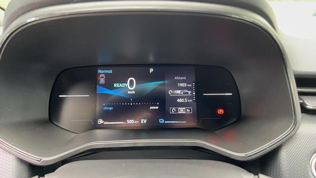 Mitsubishi COLT 1.6 HEV First Edition | Stoel- en Stuurverwarming | Navigatie | Carplay |