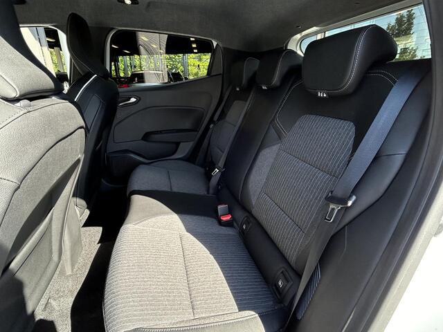 Mitsubishi COLT 1.6 HEV Intense+ | Achteruitrijcamera | Navigatie | Apple Carplay