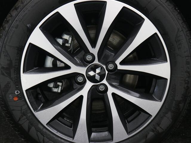 Mitsubishi COLT 1.6 HEV Intense / ¤3000,- Voordeel Op Nieuwprijs / Rijklaarprijs / Direct Leverbaar / 8 Jaar Fabrieksgarantie /