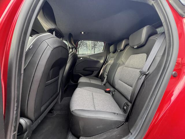 Mitsubishi COLT 1.0T MT First Edition | Navigatie | Stoel- en Stuurverwarming | Adaptieve Cruise Control | FABRIEKSGARANTIE TOT 04-2032!