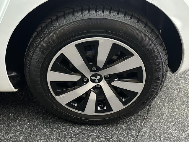 Mitsubishi COLT 1.0 MT Pure Carplay Navi Led Airco Zuinig!