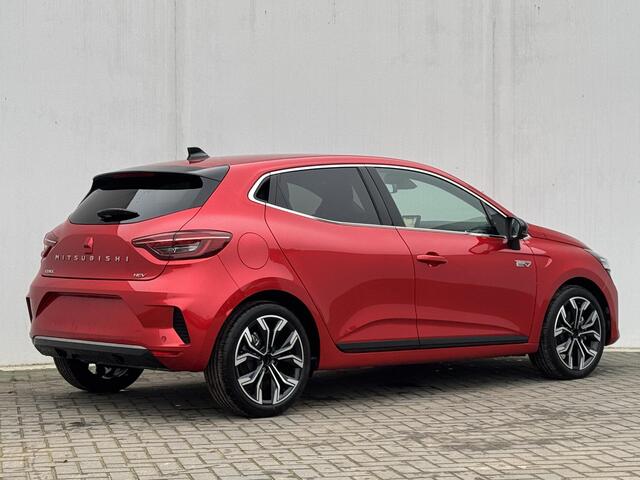 Mitsubishi COLT 1.6 HEV Instyle / Navigatie / Half Lederenbekleding / BOSE Audio / Stoel- en Stuurverwarming / 17 Inch Wielen / 360 Graden Camera / Automatisch Inparkeren / Apple CarPlay/Android Auto / Adaptive Cruise Control / Climate Control /