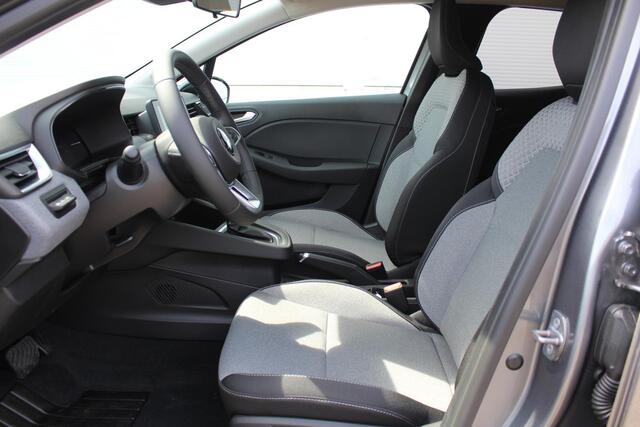 Mitsubishi COLT 1.6 HEV Intense / ¤3600,- Voordeel Op Nieuwprijs / Rijklaarprijs / Direct Leverbaar / 8 Jaar Fabrieksgarantie /