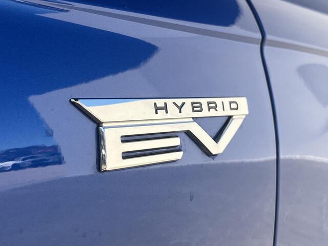 Mitsubishi COLT 1.6 HEV Intense / Apple Carplay&Android Auto / Cruise Control / 8 jaar fabrieksgarantie / Achteruitrijcamera / Lichtmetalen Velgen 16" / Volledig Digitaal Instrumentenpaneel / Lane Assist / Achteruitrij Camera / Parkeersensoren Voor&Achter /