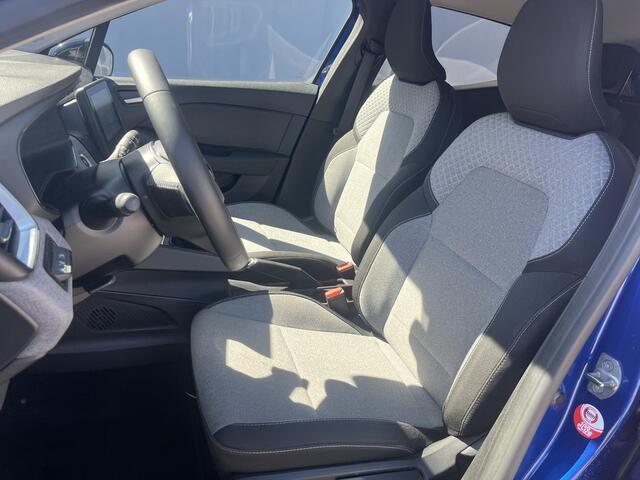 Mitsubishi COLT 1.6 HEV Intense / Apple Carplay&Android Auto / Cruise Control / 8 jaar fabrieksgarantie / Achteruitrijcamera / Lichtmetalen Velgen 16" / Volledig Digitaal Instrumentenpaneel / Lane Assist / Achteruitrij Camera / Parkeersensoren Voor&Achter /