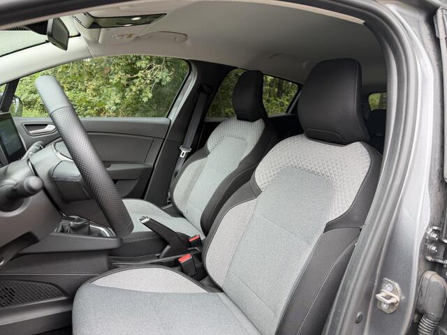 Mitsubishi COLT 1.0 MT Pure GARANTIE TOT 04-2035! * . STOEL VERWARMING . APPLE CARPLAY & ANDRIOD AUTO . CRUISE CONTROL .