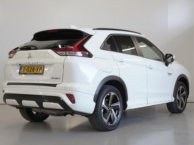 Mitsubishi ECLIPSE Cross 2.4 PHEV Executive | Navigatie | 360° camera | Adaptieve cruise control | Stuurverwarming