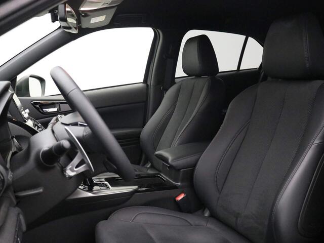 Mitsubishi ECLIPSE Cross 2.4 PHEV Black Edition / Navigatie / 8 jaar fabrieks garantie / LMV / Airco Climate control / full Option /