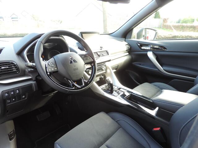 Mitsubishi ECLIPSE Cross 2.4 PHEV Intense+ - Nav | Camera | PDC v+a | Standkachel | Apple CarPlay | Led