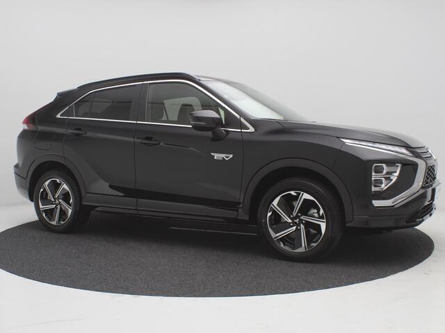 Mitsubishi ECLIPSE Cross 2.4 PHEV Executive / 8 Jaar Fabrieksgarantie / Navigatie + Apple Carplay/Android Auto / Full Option / Parkeerhulp / Climate control /