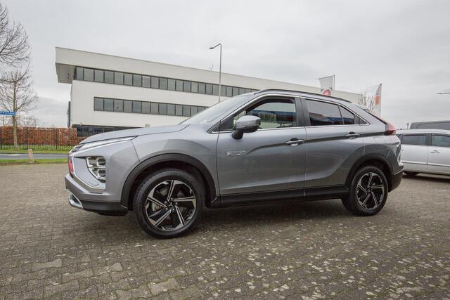Mitsubishi ECLIPSE Cross 2.4 PHEV Intense+