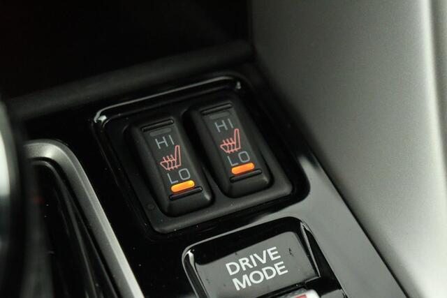 Mitsubishi ECLIPSE Cross 2.4 PHEV Instyle | Stoel & stuurverwarming | 360 camera | Standkachel | Leder/Alcantara | Aptive cruise | Keyless
